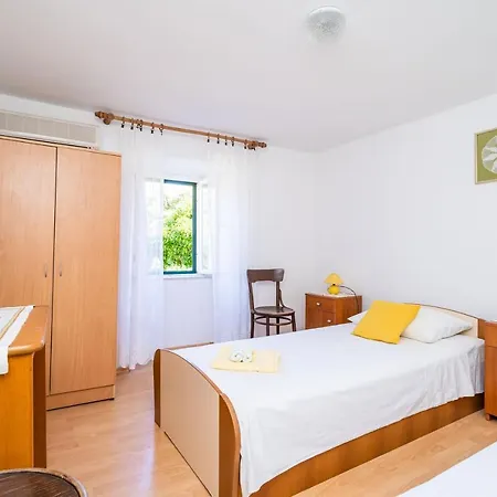 Apartman Lidija *