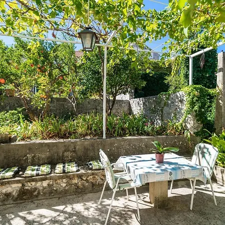 Lidija Apartman