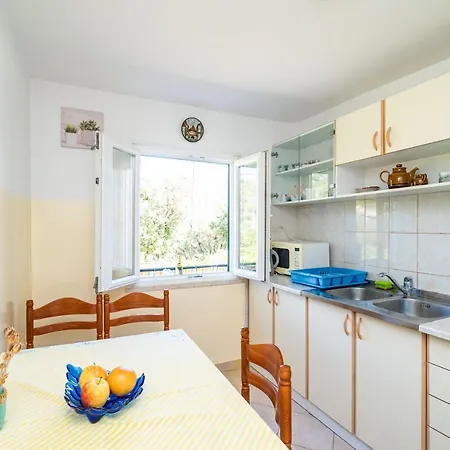 Lidija Apartman *